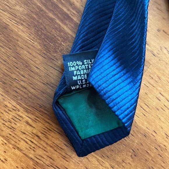 NEW Tommy Hilfiger Mens Silk Tie - Picture 6 of 6